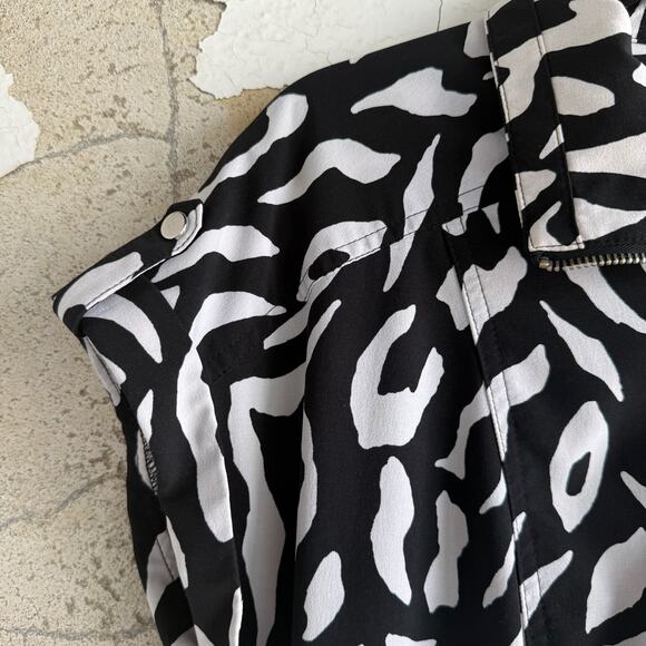 Chicos Zip Front Collared Dress Black White Animal Print Workwear - Picture 3 of 9